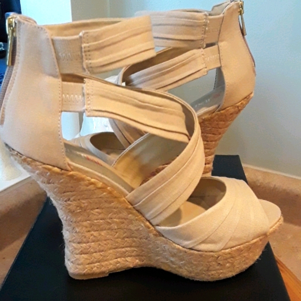 NEW NEVER WORN High Heel Wedge Espadrilles - Picture 8 of 11